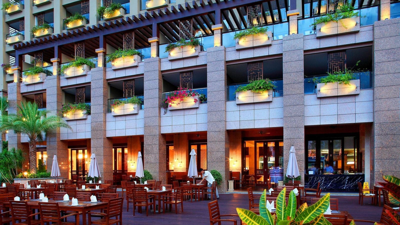 restaurants-restaurants