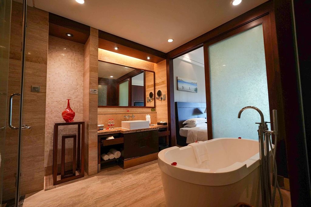 rooms-deluxe-twin-room