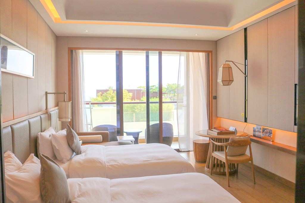 rooms-superior-balcony-room