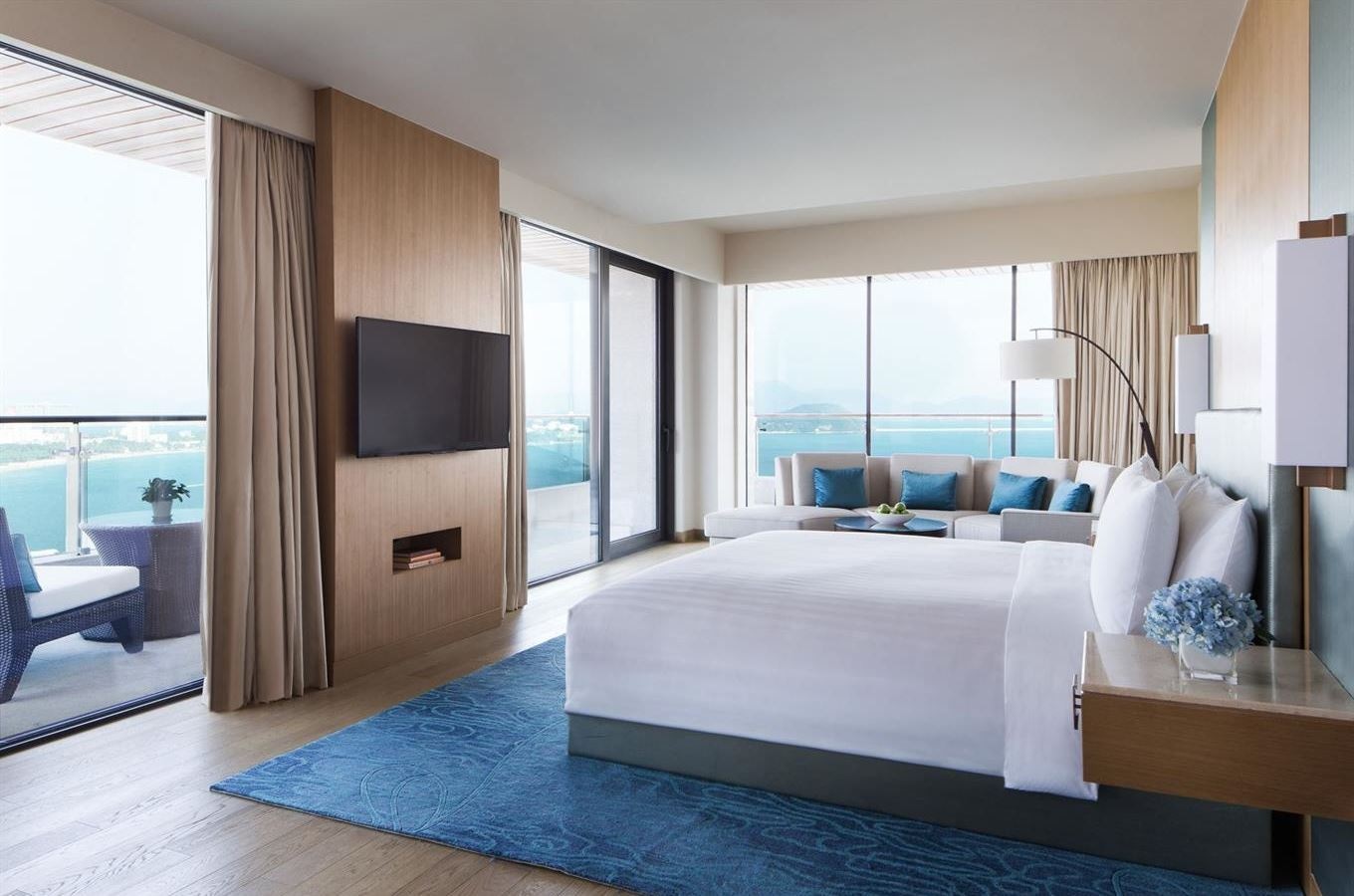 rooms-panoramic-ocean-suite