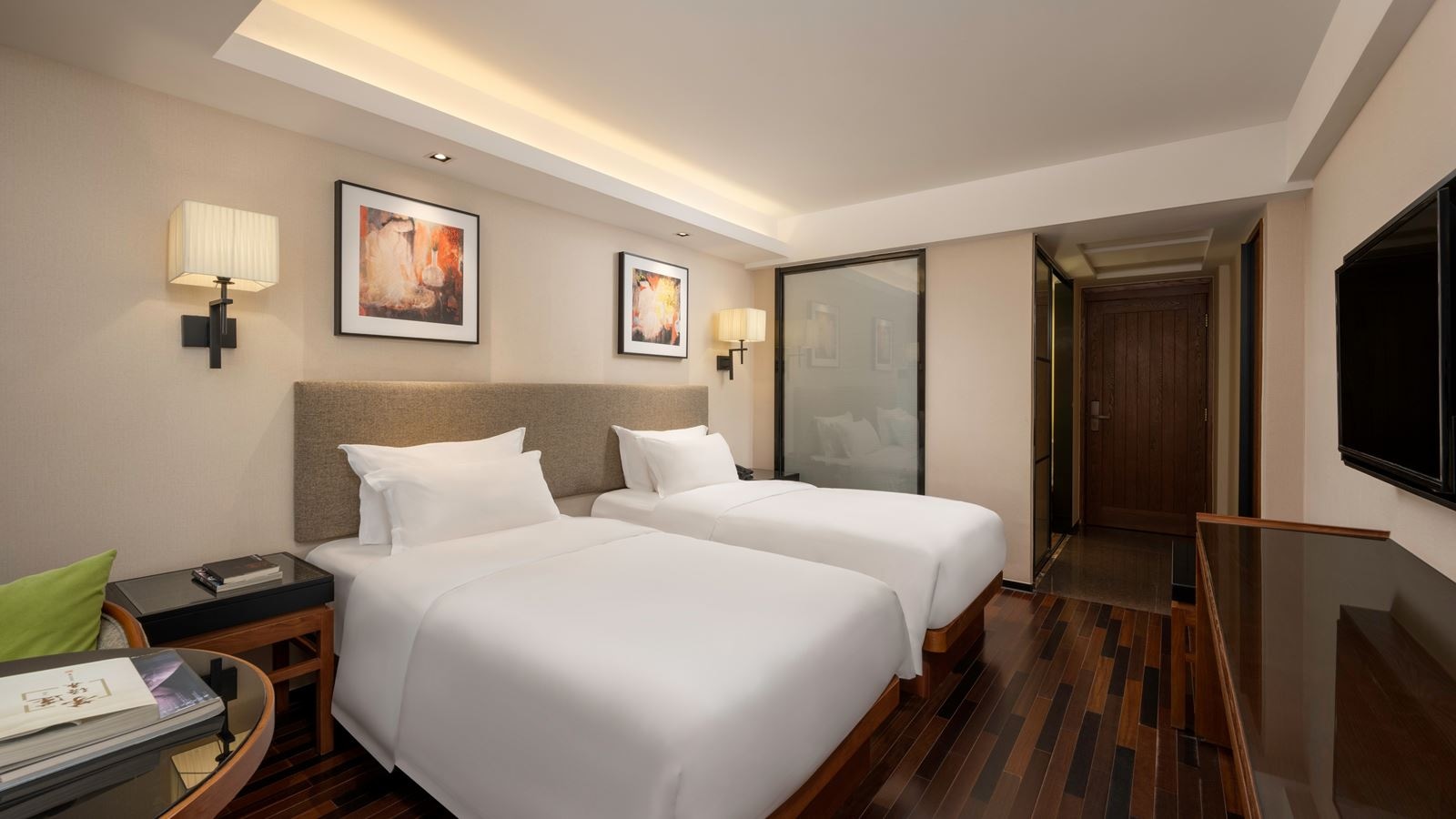 rooms-deluxe-twin-bed-room