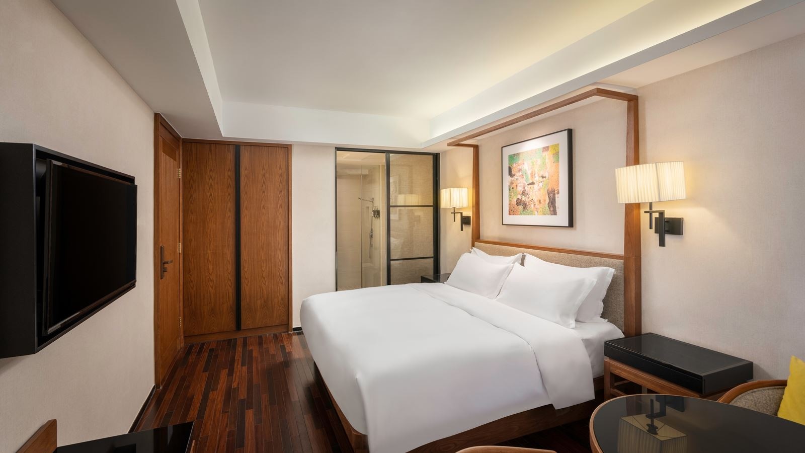 rooms-deluxe-king-bed-room