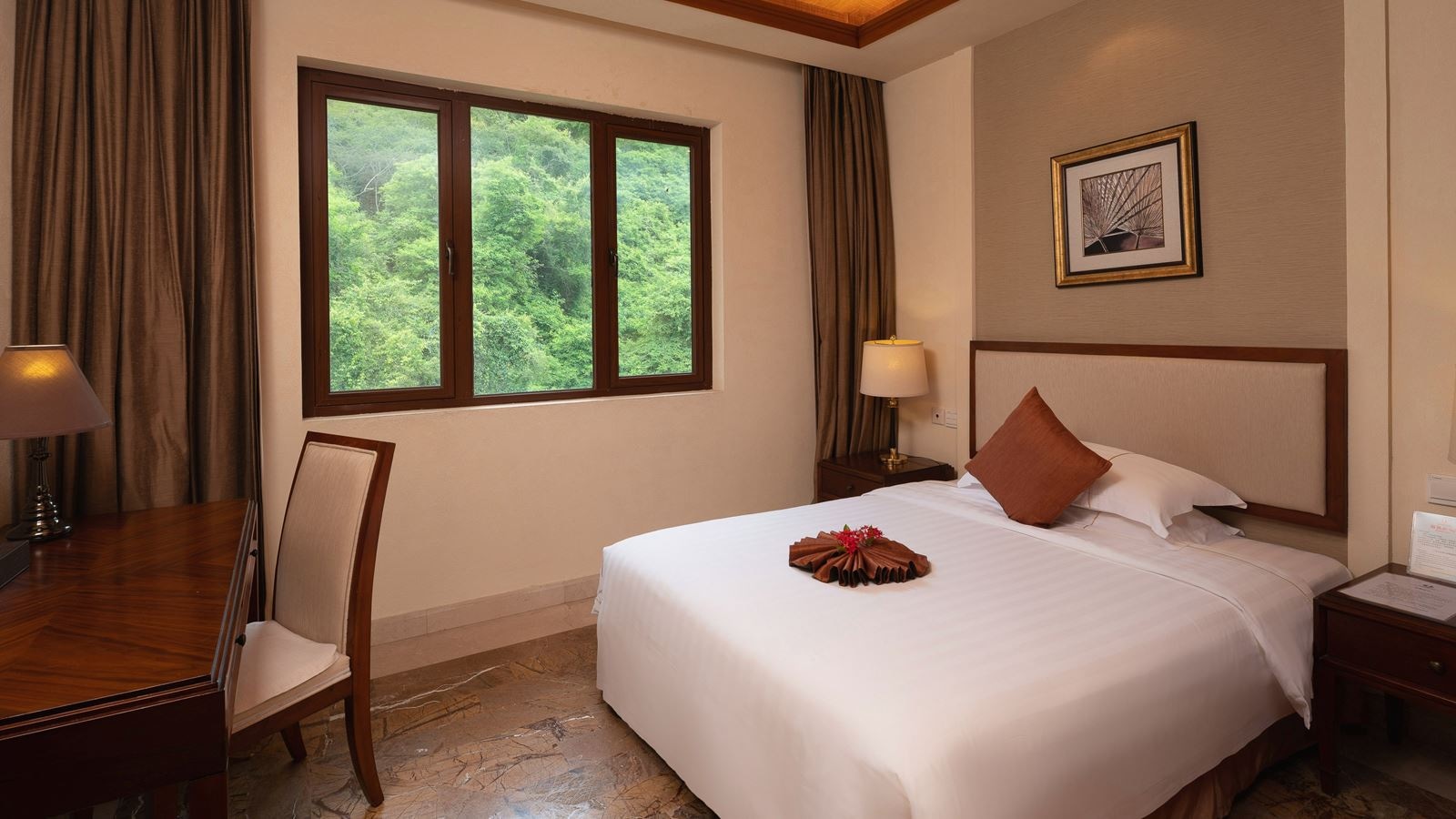 rooms-suite-family-seaview