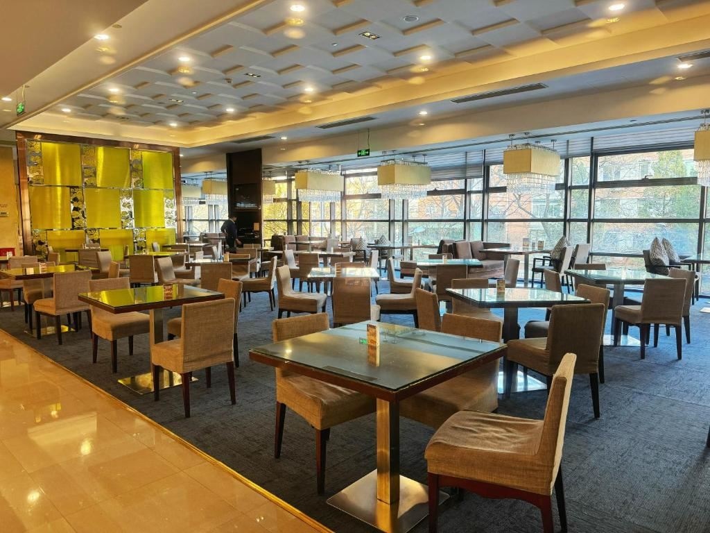 restaurants-restaurants