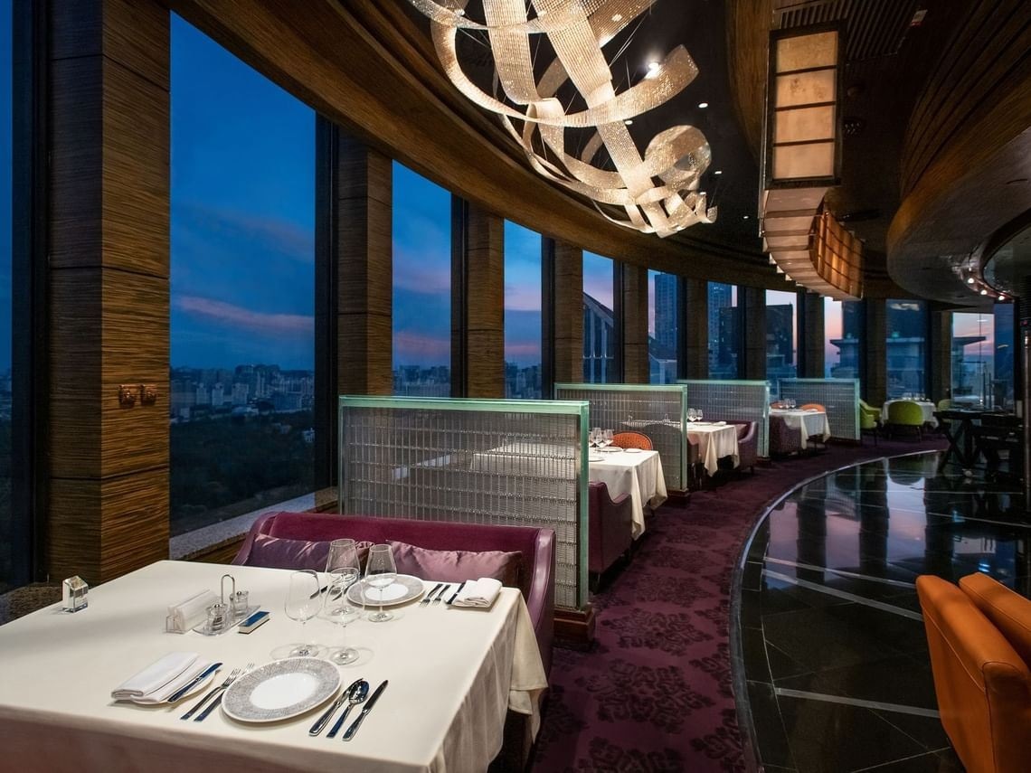 restaurants-heavenly-jin-revolving-restaurant