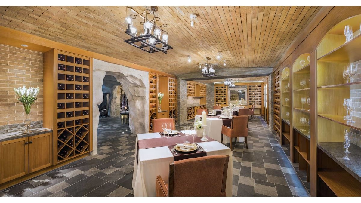 restaurants-restaurants