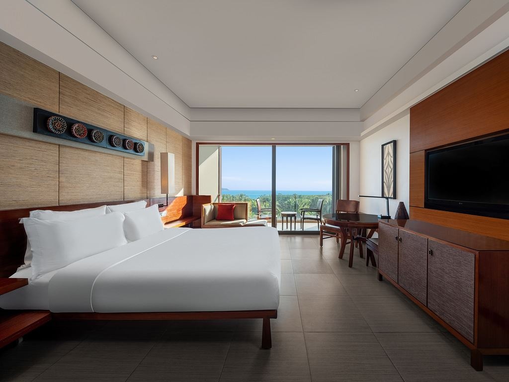 rooms-deluxe-ocean-view-room
