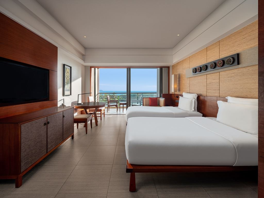 rooms-deluxe-ocean-view-room