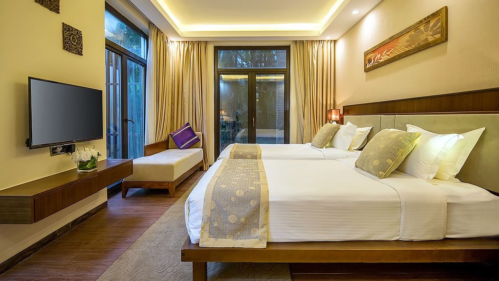 rooms-5-bedrooms-villa