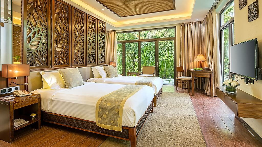 rooms-5-bedrooms-villa