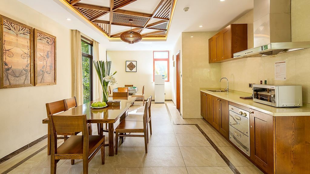 rooms-5-bedrooms-villa