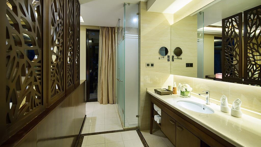 rooms-6-bedrooms-villa