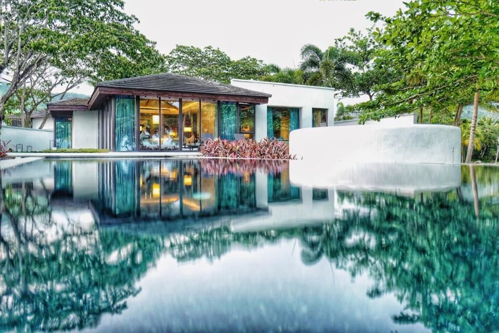 rooms-sea-front-two-bedroom-pool-villa