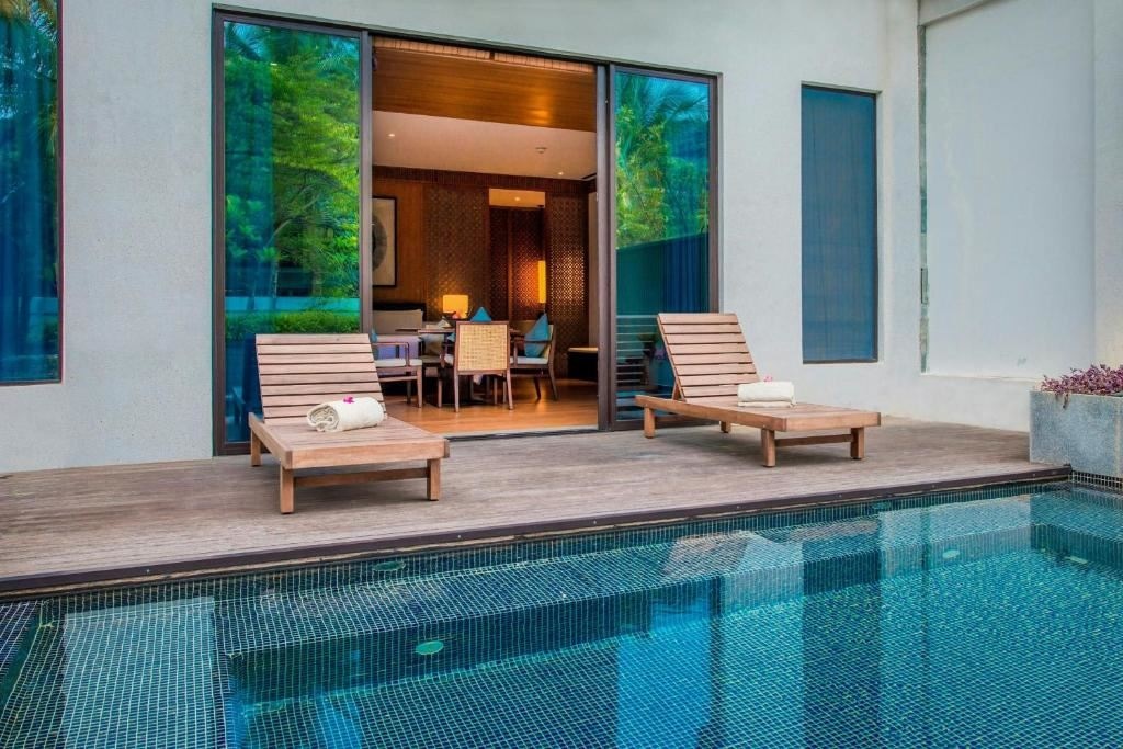 rooms-preminium-garden-pool-room