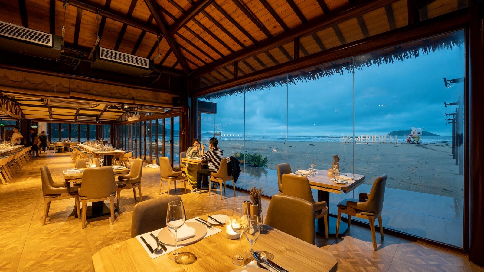 restaurants-beach-horizon-ocean-view-restaurant