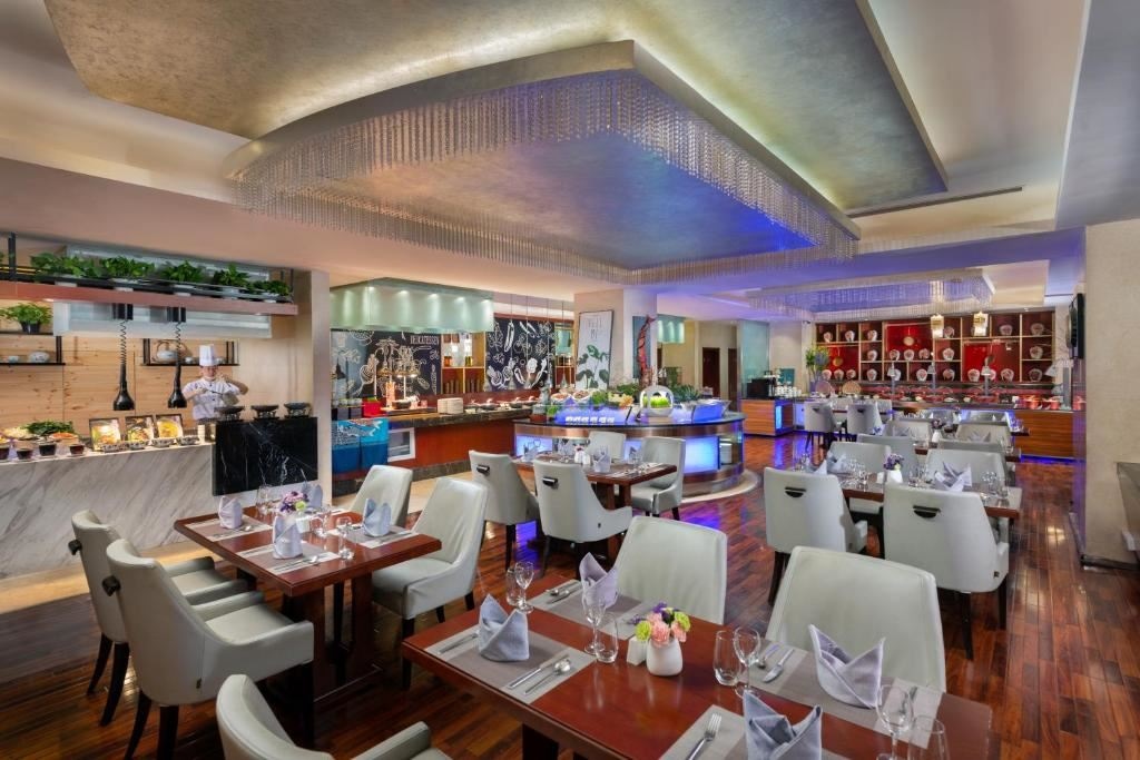 restaurants-main-restaurant