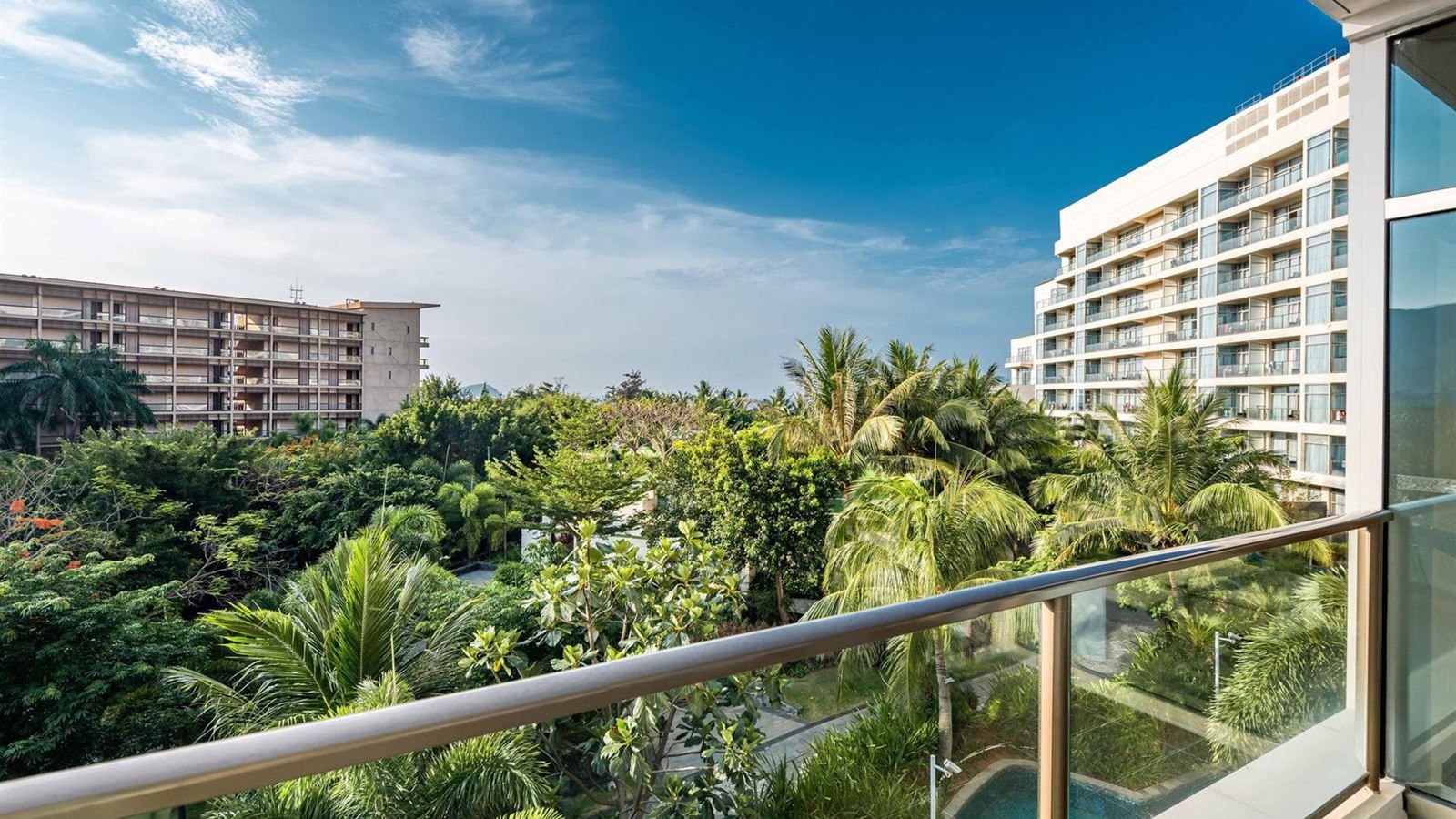 rooms-deluxe-garden-view-room