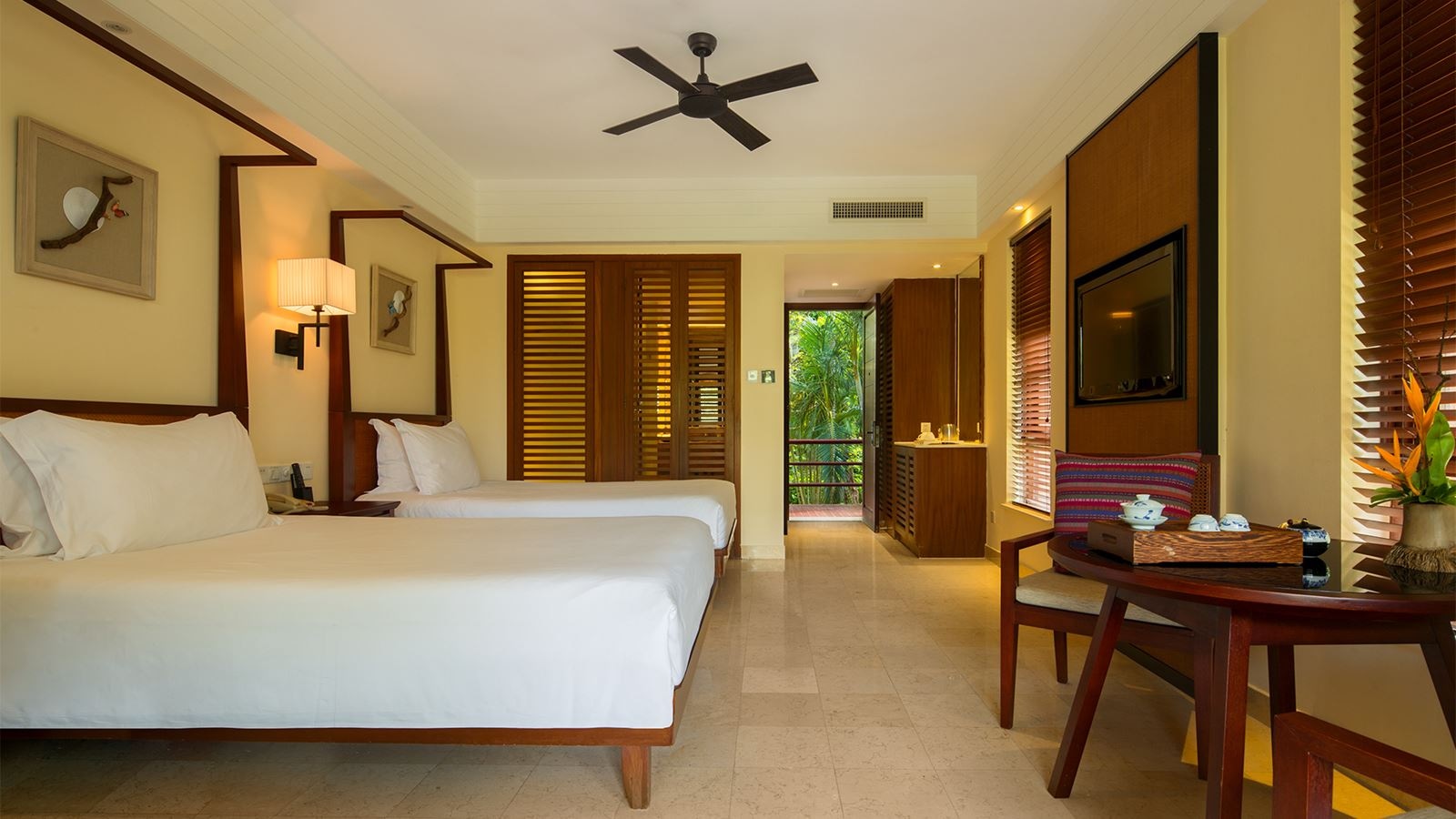 rooms-cloud-villa-room
