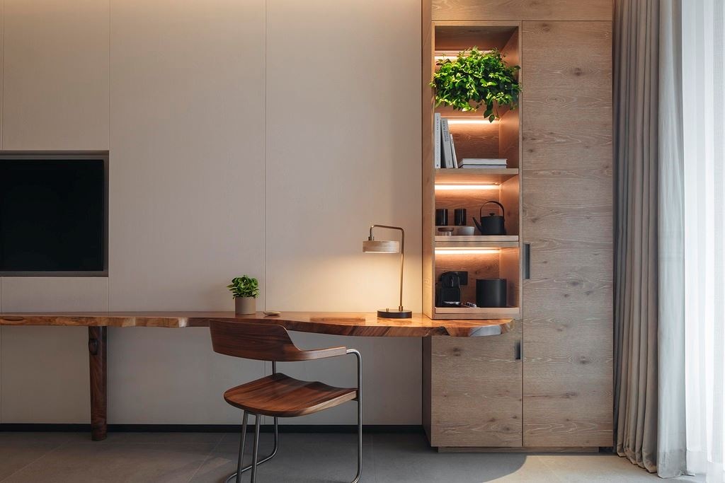 rooms-botanic-pool-view-kingtwin