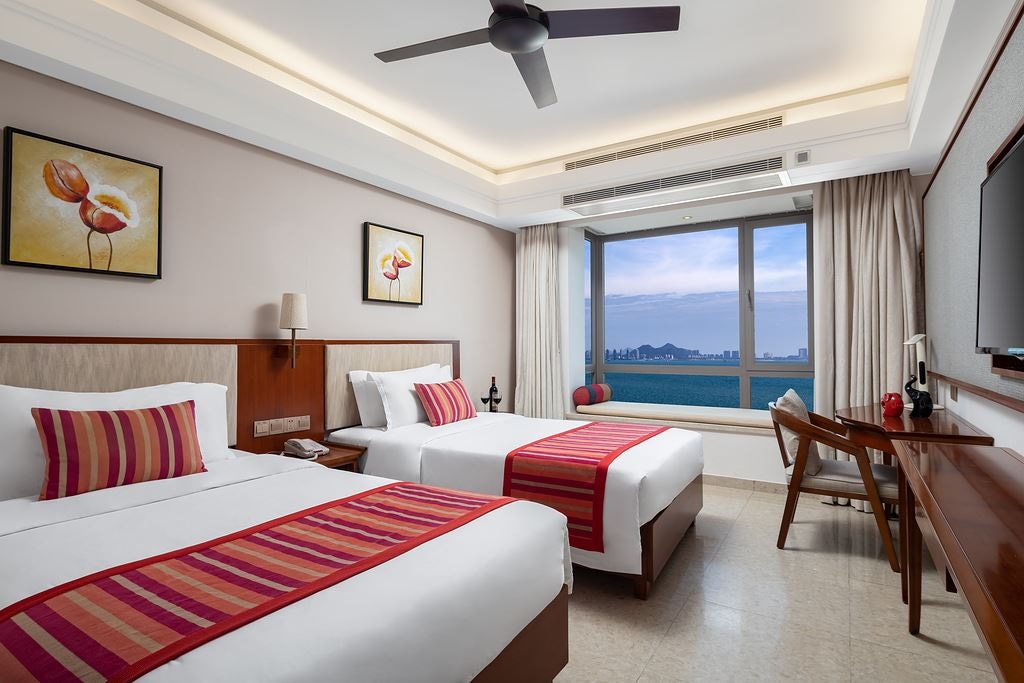 rooms-superior-sea-view-room