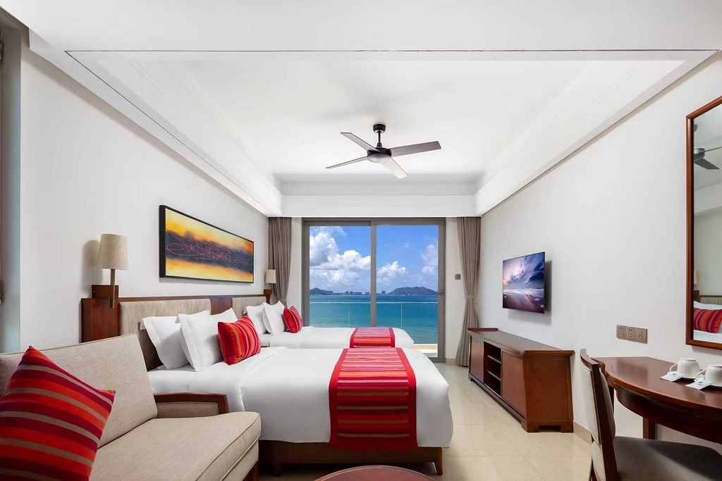 rooms-family-deluxe-sea-view-suite
