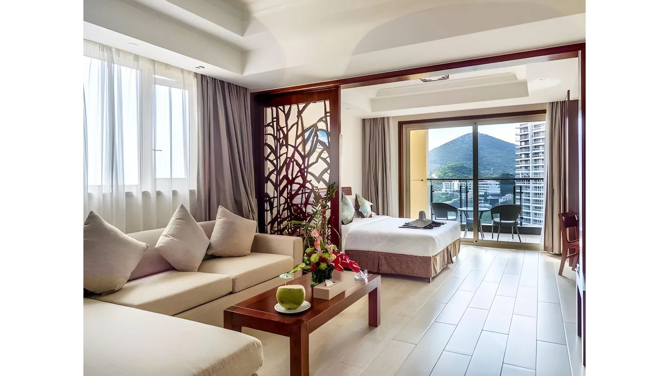 rooms-deluxe-ocean-view-room