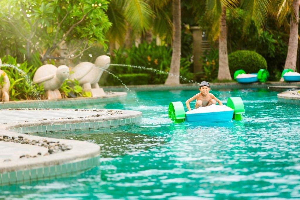 pools-outdoor-pool