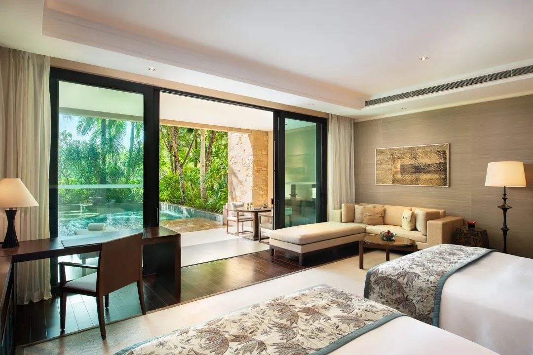 rooms-private-pool-room