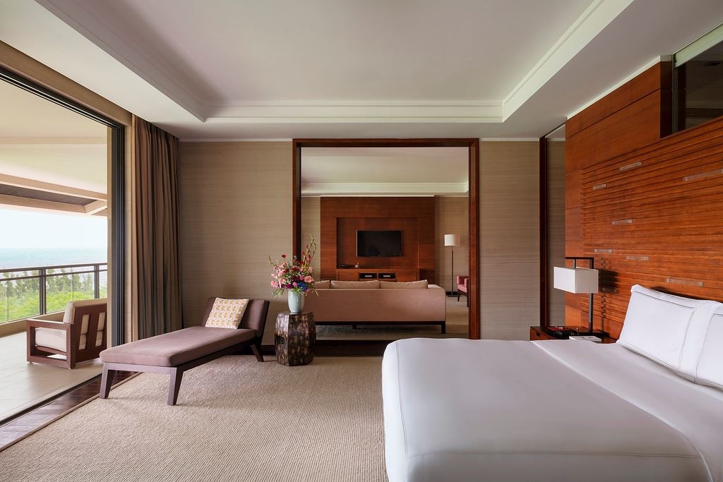 rooms-premium-bay-ocean-suite