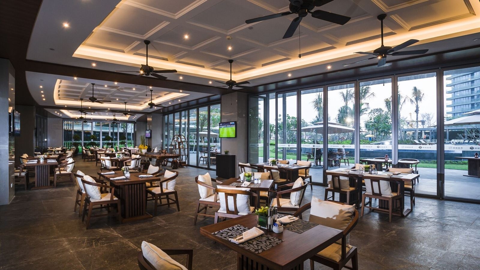 restaurants-main-restaurant