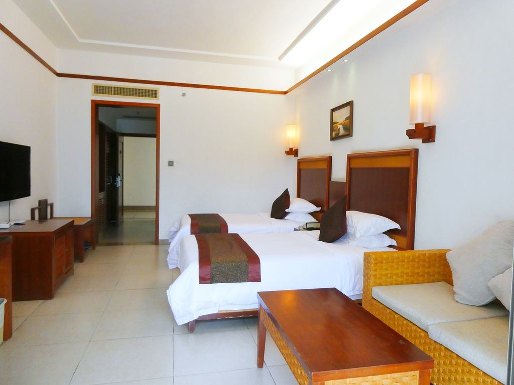 rooms-garden-view-room-twin-bed-in-building-bb