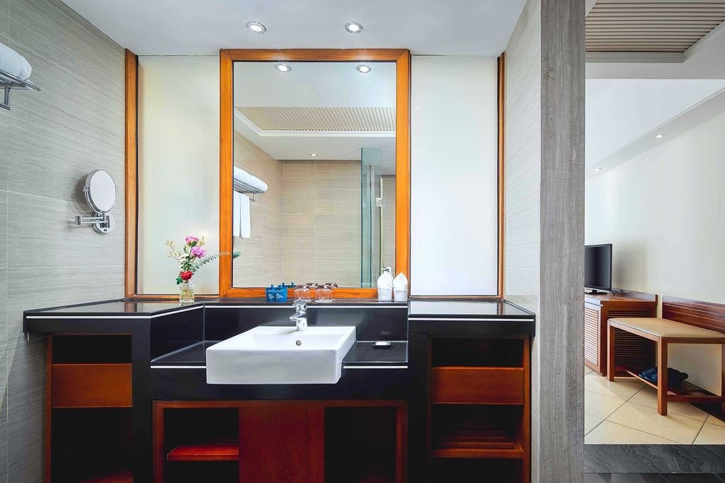 rooms-grand-sea-view-room-twin-bed-in-building-aa