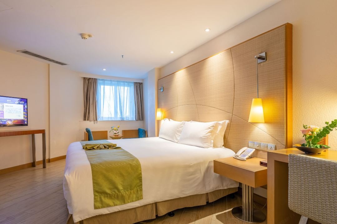 rooms-luxury-sea-view-family-set-luohan-bed-15+large-bed