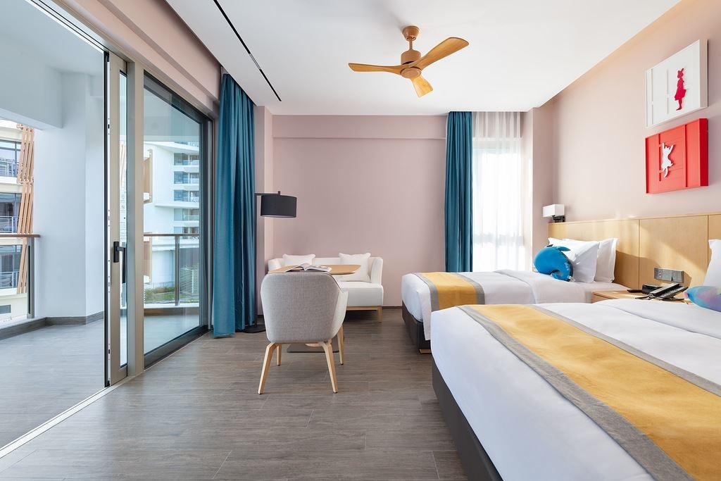 rooms-luxury-family-room