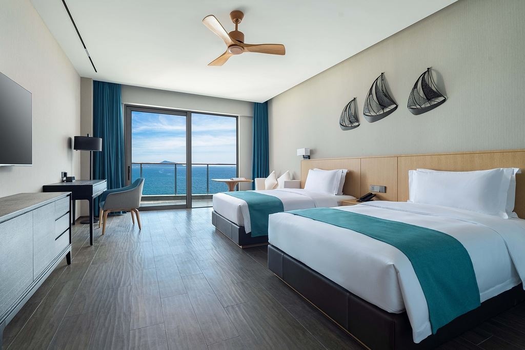 rooms-180degree-panoramic-sea-view-kingtwin-room