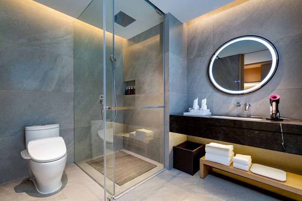 rooms-180degree-panoramic-sea-view-kingtwin-room