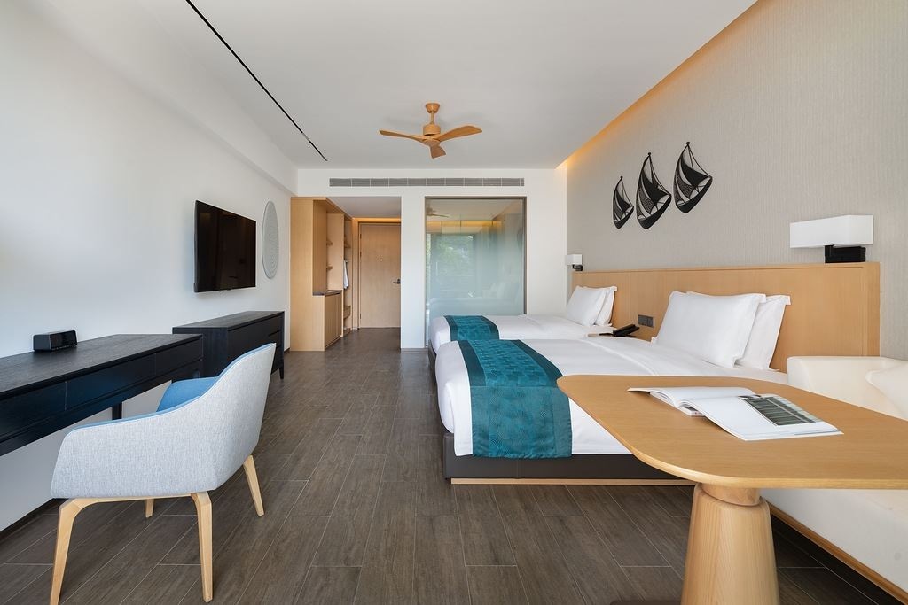 rooms-60degree-sea-view-kingtwin-room