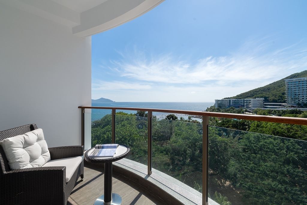 rooms-60degree-sea-view-kingtwin-room