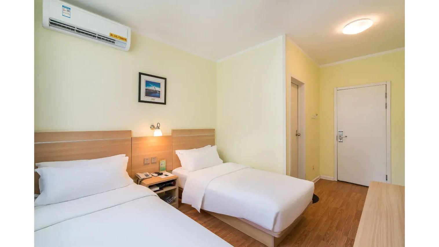 rooms-standart-room