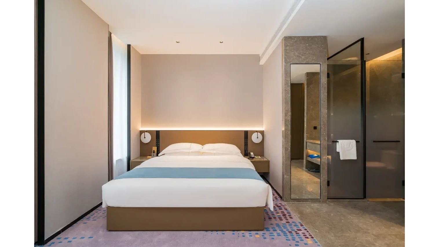 rooms-business-double--king-room-vip-building