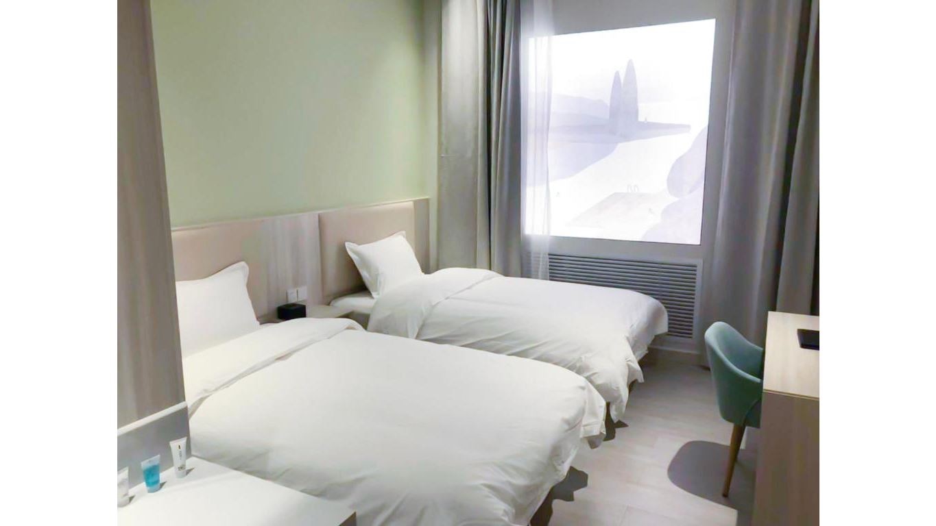 rooms-standard-room