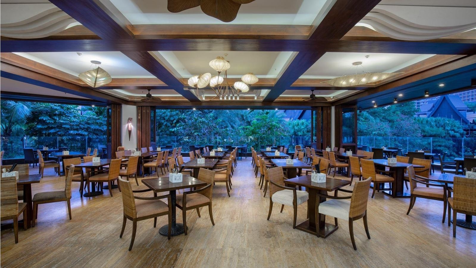 restaurants-restaurants