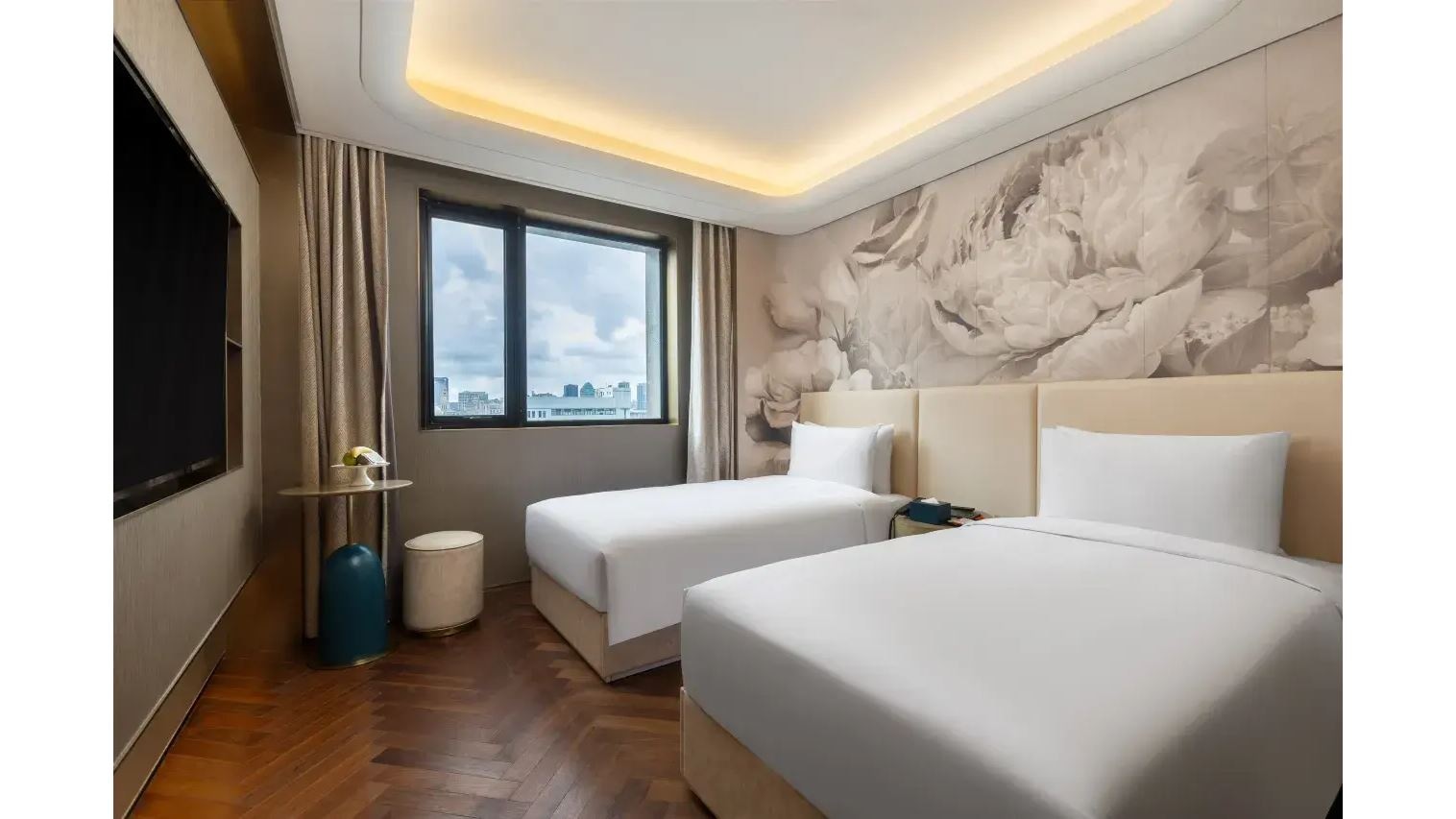 rooms-city-view-kingtwin-room