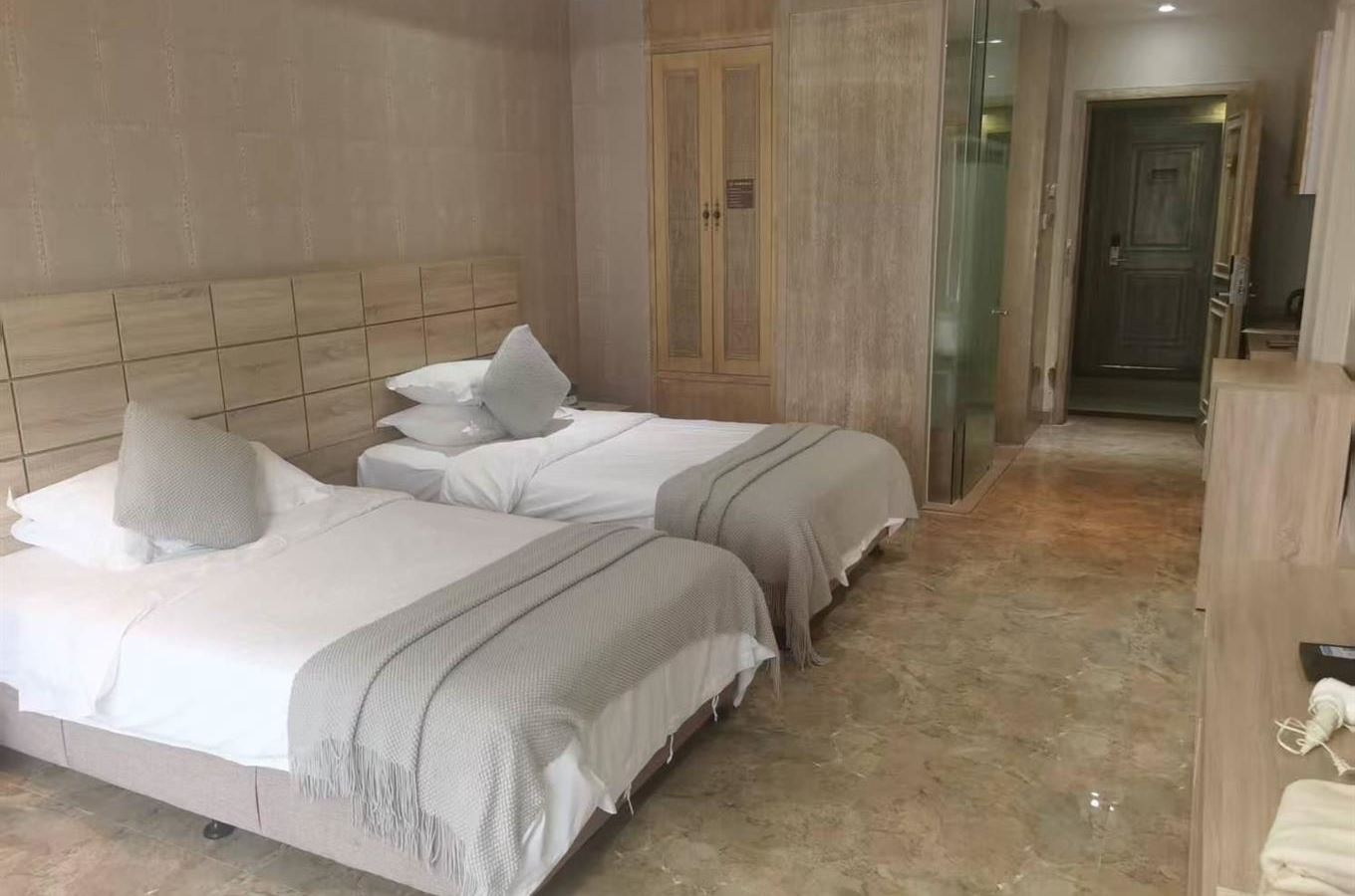 rooms-boutique-leisure-room