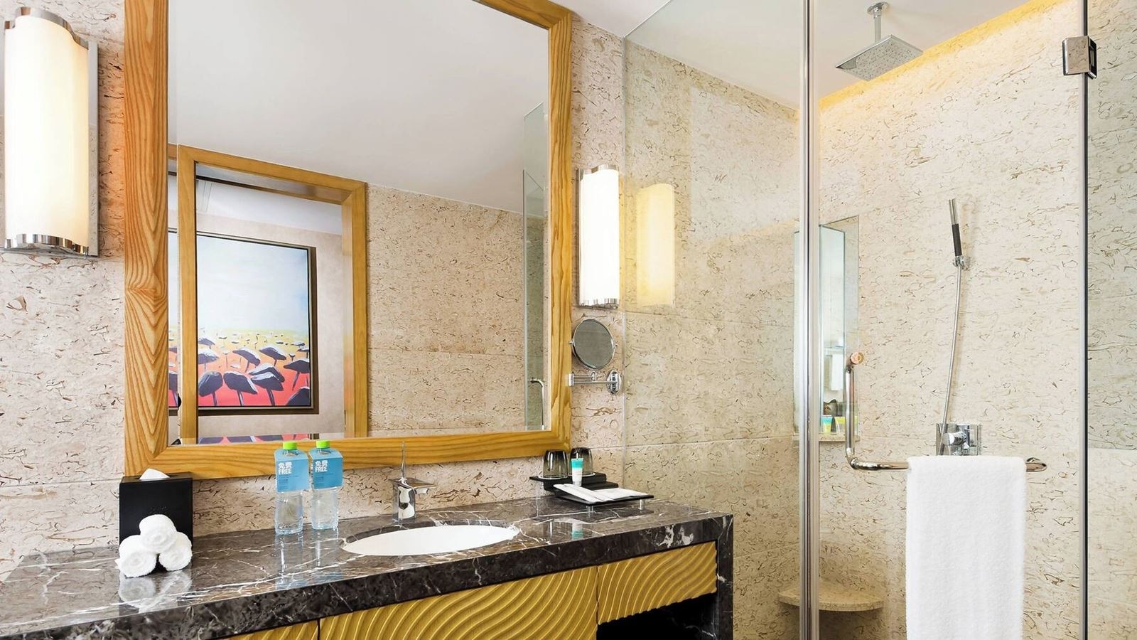 rooms-city-view-room-king-bed
