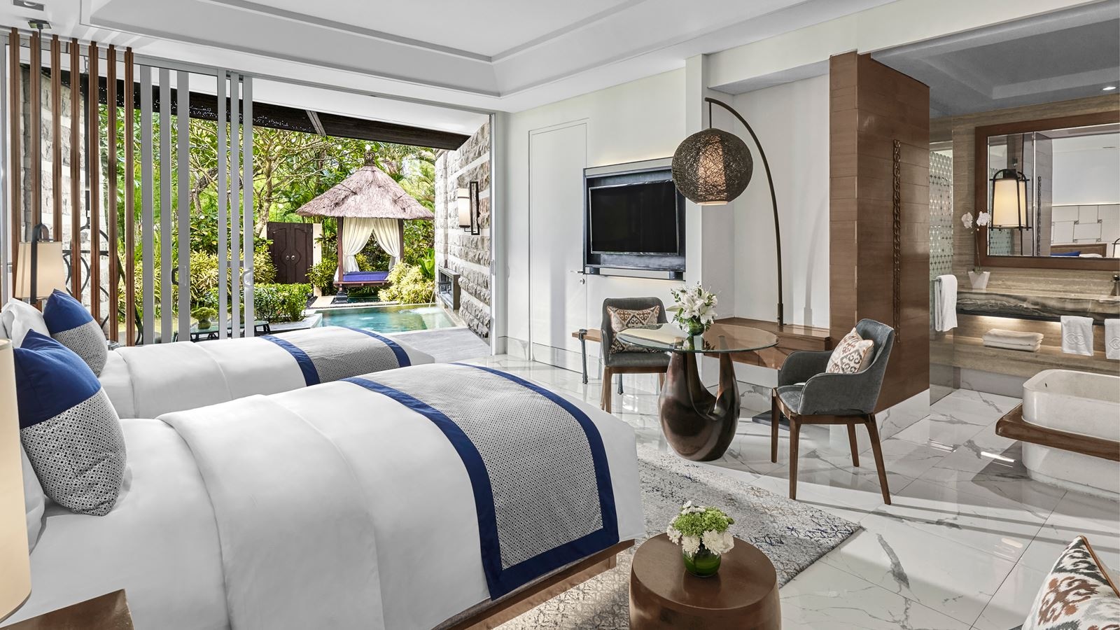 rooms-luxury-room-plunge-pool