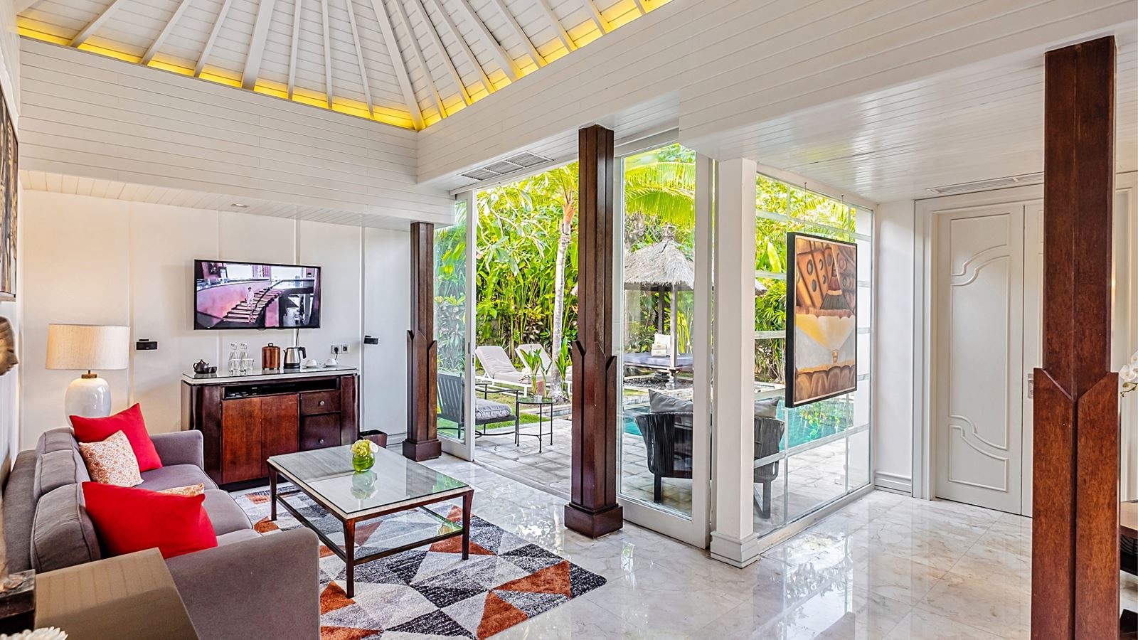 rooms-pool-villa-1-bedroom