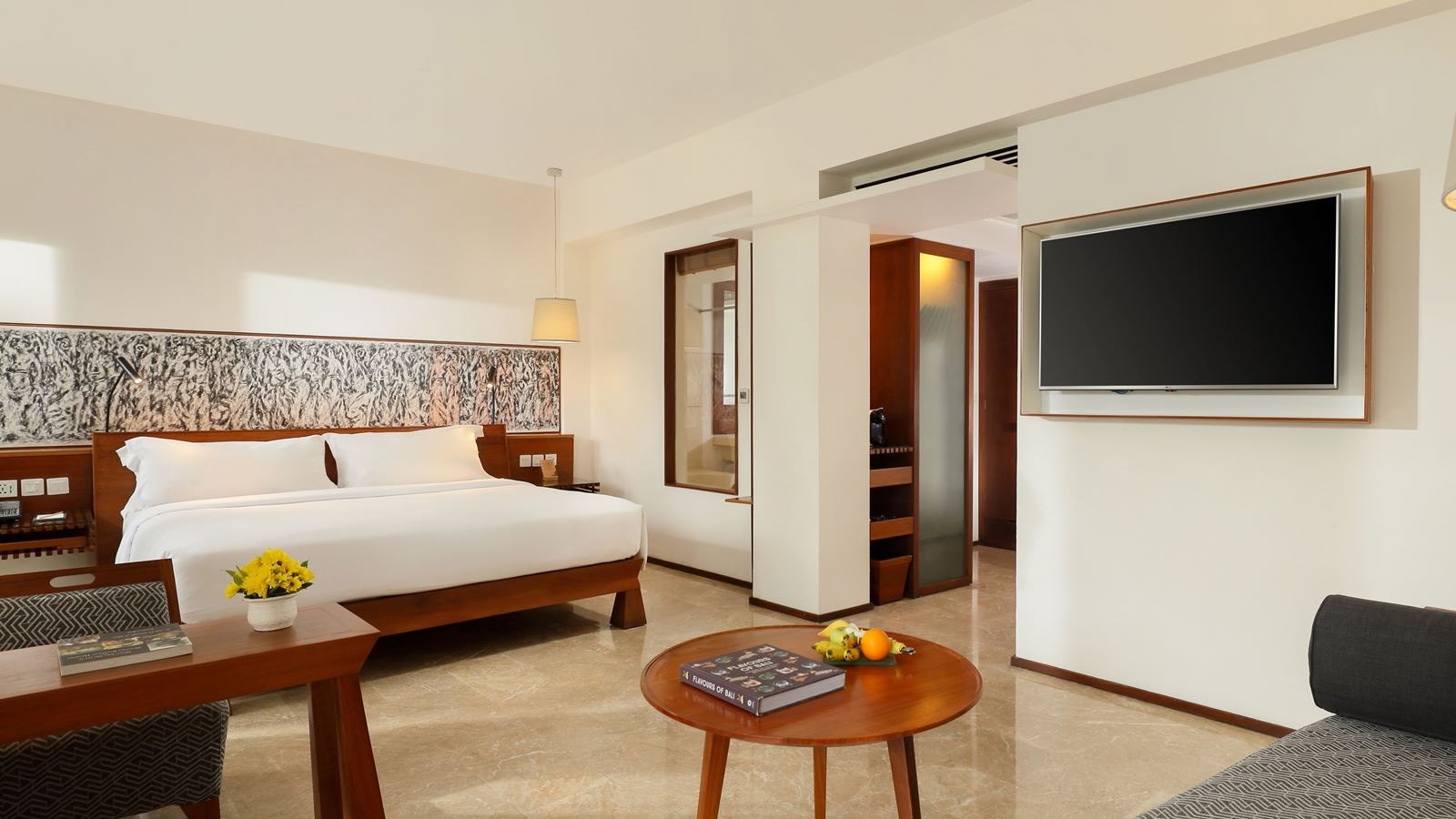 rooms-impresive-forest-suite