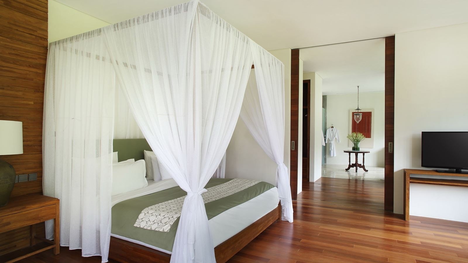 rooms-terrace-tree-villa