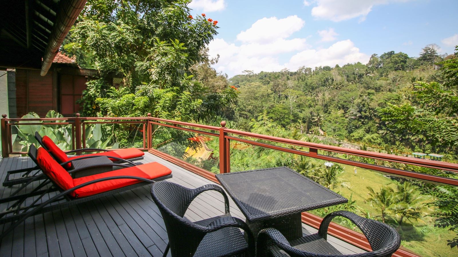 rooms-river-front-pool-villa